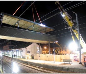 Film du suivi du chantier de la gare d’Auray : grutage de la passerelle